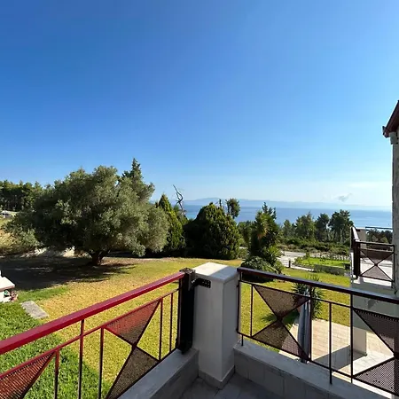 Paradise Pines Xenia - Near Hroussou And Xenia * Paliouri