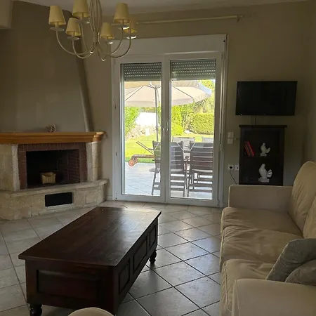 Paradise Pines Xenia - Near Hroussou And Xenia بيت للعطل